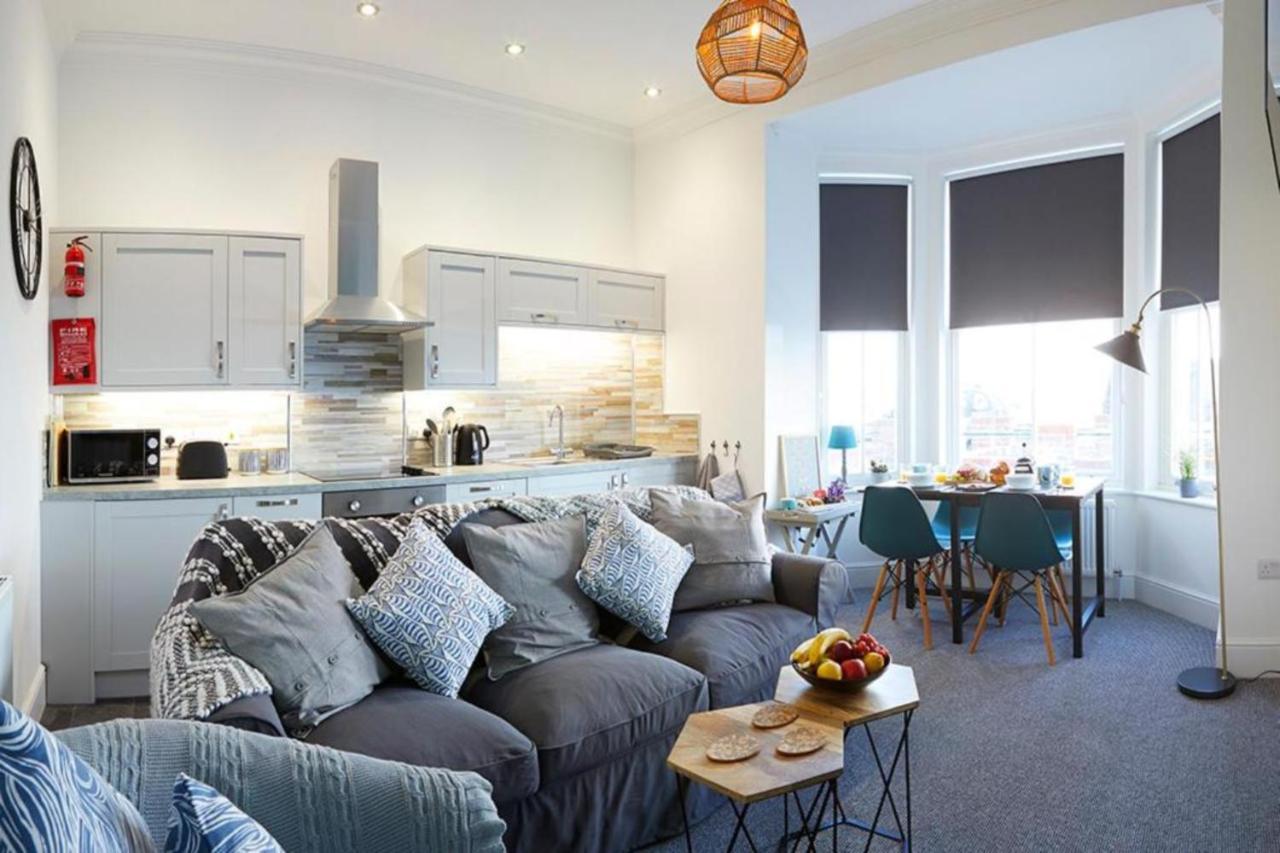 Seascape - Fantastic Location With Sea Views! Скарбъро Екстериор снимка